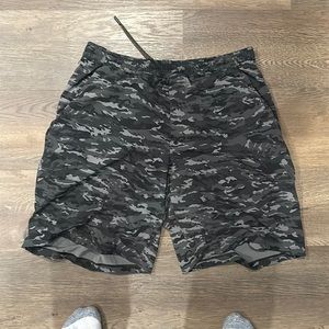 Lululemon pace liner short